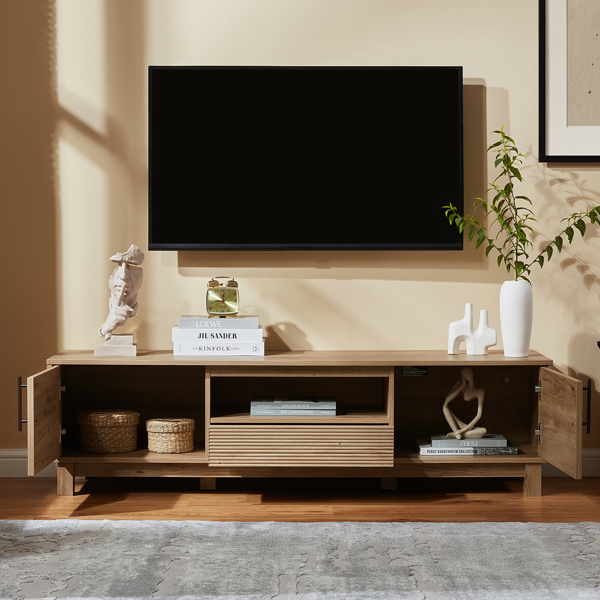 Mid-Century Modern TV Stand for 65″ TVs, Wood TV Console with Reeded 2-Door for Living Room, Nature