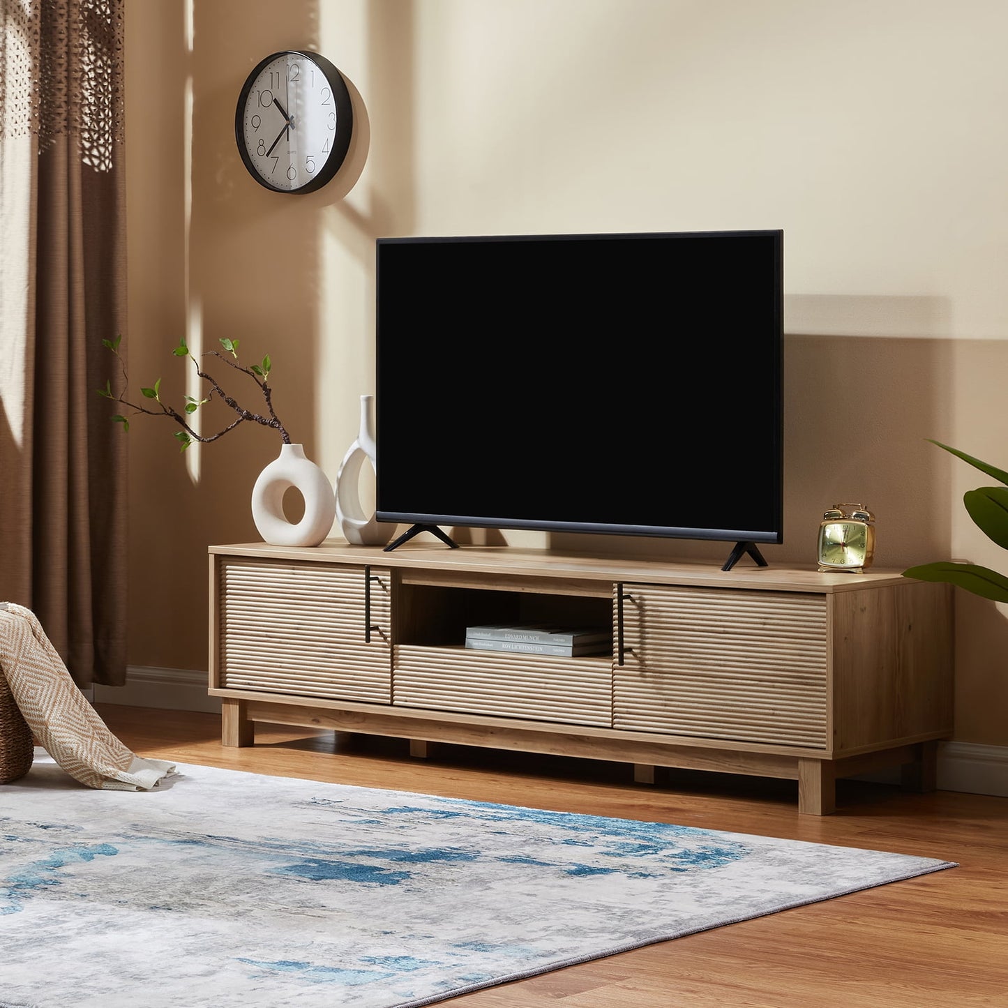 Mid-Century Modern Low Profile Entertainment TV Stand for 65/60/55 inch TV, Farmhouse Entertainment Center with 2 Fluted Door and Storage Living Room, Nature